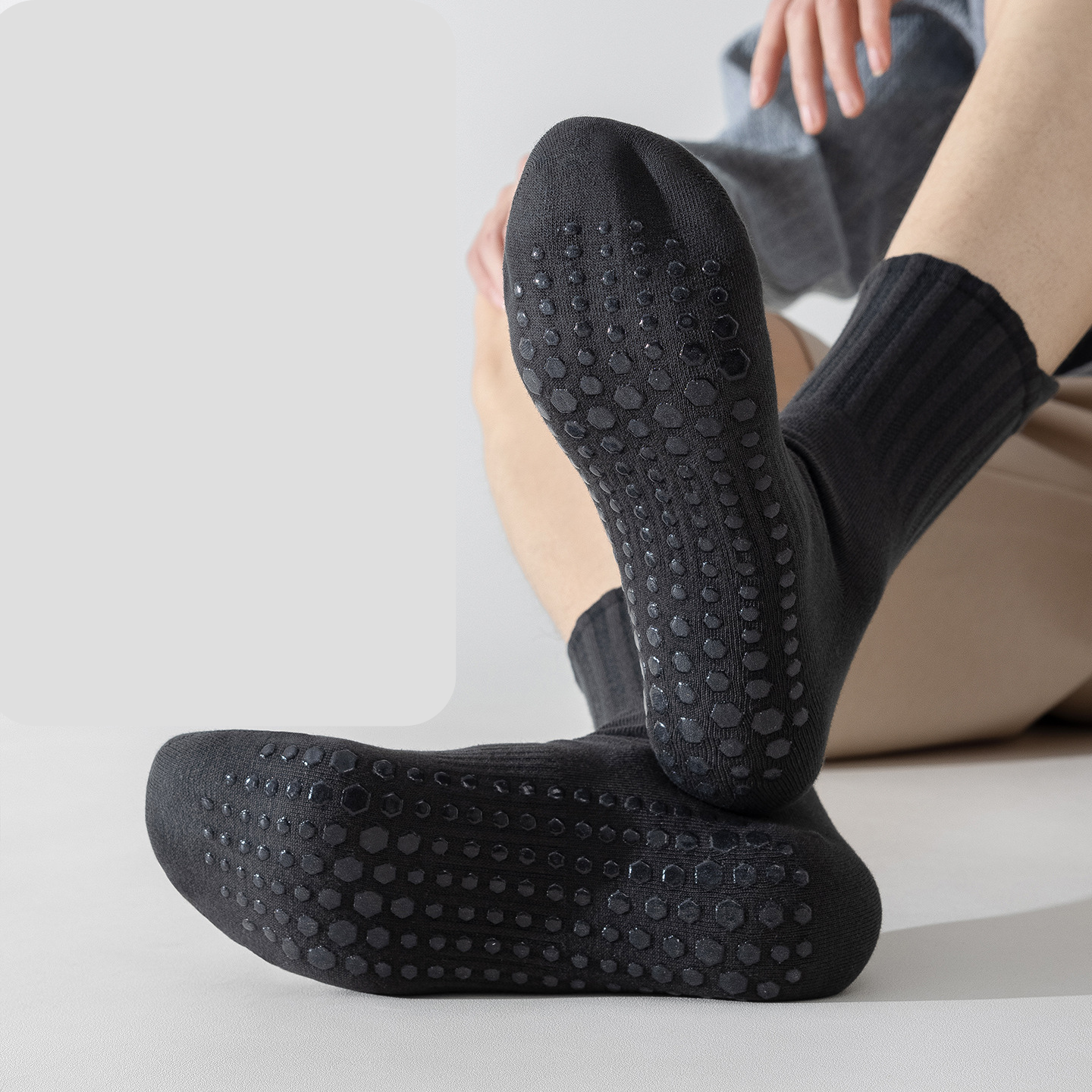 gripsocks, pilate, yoga, lululemon, men gripsocks, gym training, ballet socks